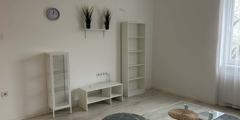 088cca55-6835-4d83-9451-0131bd70a60d