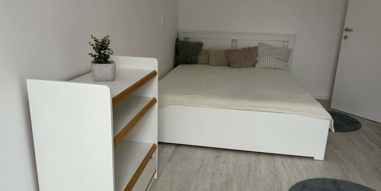 9b226127-7e7f-4949-bfb4-e994b93f26d8