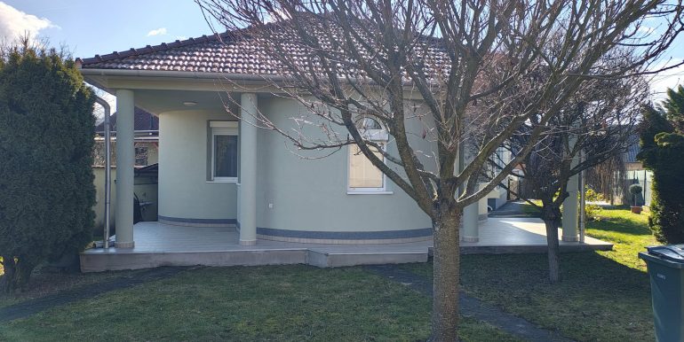 7ede483e-2137-42bd-9cad-d53e733ddcd5