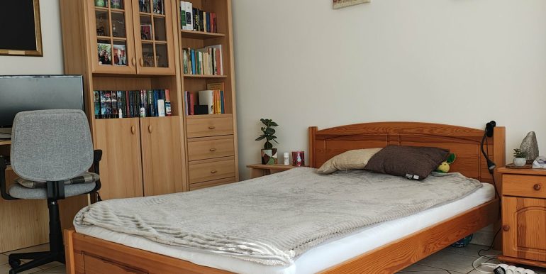 c2721a1d-21d8-4741-a138-2e0d08d225ef