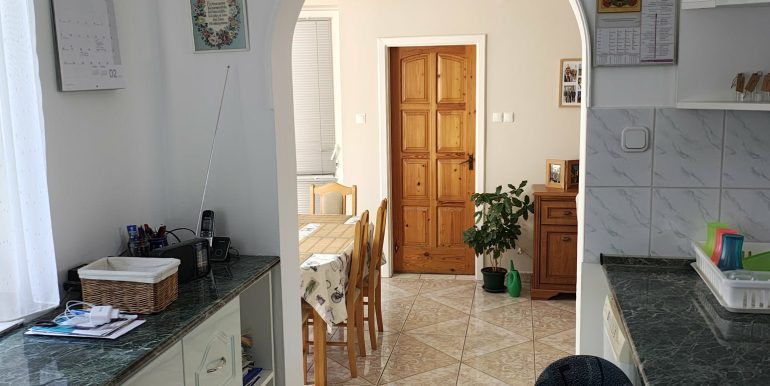 ebb069bb-b203-4776-aa81-64a52cc3d33f